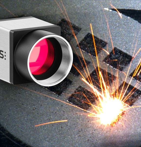 IDS industrial camera captures laser beam spot