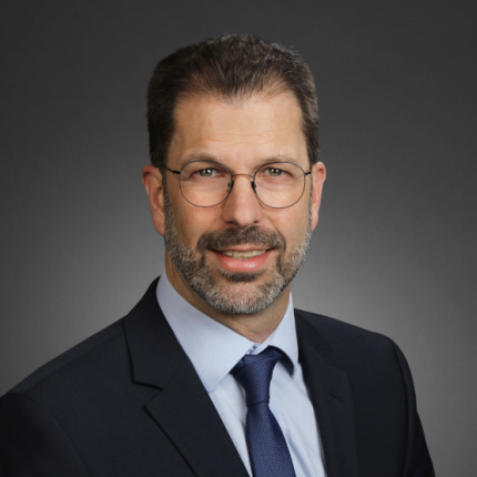 Portrait photograph of Dirk Ströker
