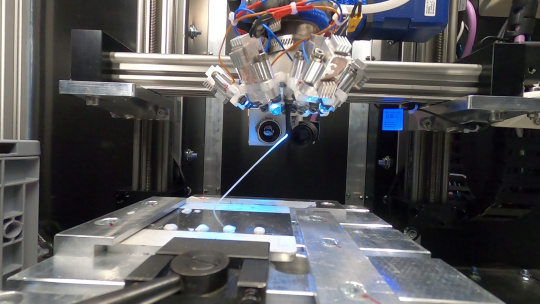 Successful 3D printing of a "diagonal rod" in weightlessness [Image: AIMIS-FYT]