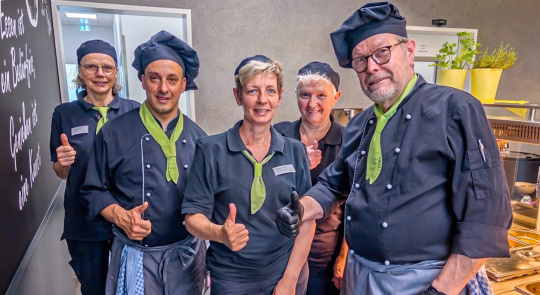 The apetito team at the IDS company restaurant