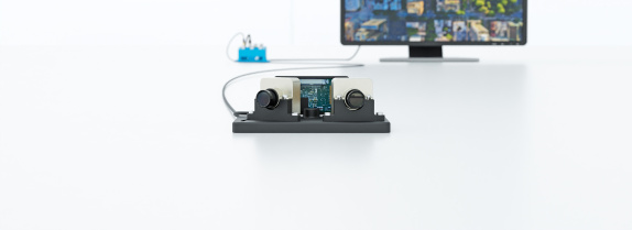 GMSL2 Discovery Kit connected to a monitor