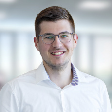 Speaker Julian Lopatin